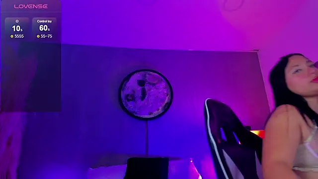 Snapshot of luccia_smith chatting on 05/12/26, 04:42 luccia smith online show from 05/12/26, 04:42