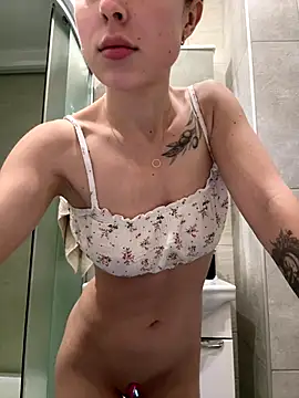 SakuraSara online show from 09/21/25, 05:53