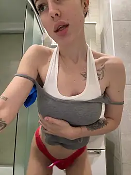 SakuraSara online show from 11/17/25, 05:02