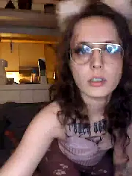 marijacucu online show from 04/18/26, 09:15