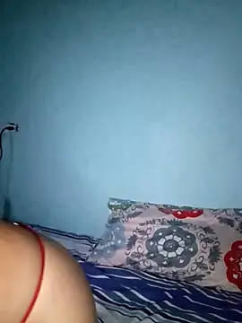 Snapshot of Thaamara_09 chatting on 10/30/25, 03:52 Thaamara 09 online show from 10/30/25, 03:52