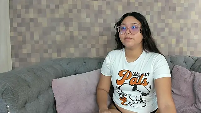Snapshot of shanon_marel chatting on 09/28/25, 12:21 shanon marel online show from 09/28/25, 12:21