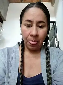 Nala1986 online show from 09/25/25, 01:59