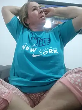 Nala1986 online show from 12/22/25, 03:20