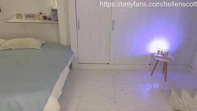 HellennScott online show from 09/09/25, 12:21