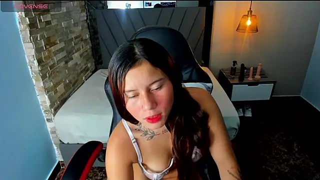 MARINETOMMY online show from 09/18/25, 02:35