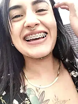 Snapshot of LilithPink_ chatting on 10/21/25, 04:19 LilithPink  online show from 10/21/25, 04:19