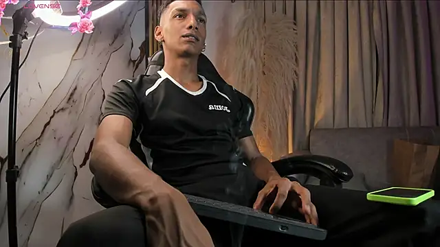 JulienSaint online show from 02/14/26, 07:16