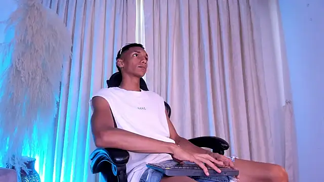 JulienSaint online show from 04/12/26, 11:48