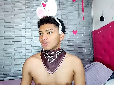 felipecams123 online show from 01/18/26, 08:01