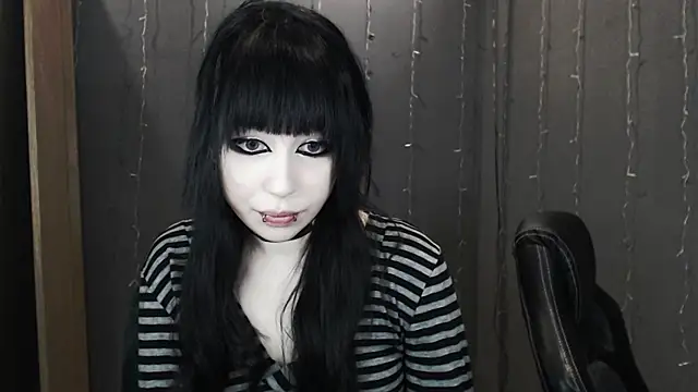  LUCY LAVE online show from 03/31/26, 11:27