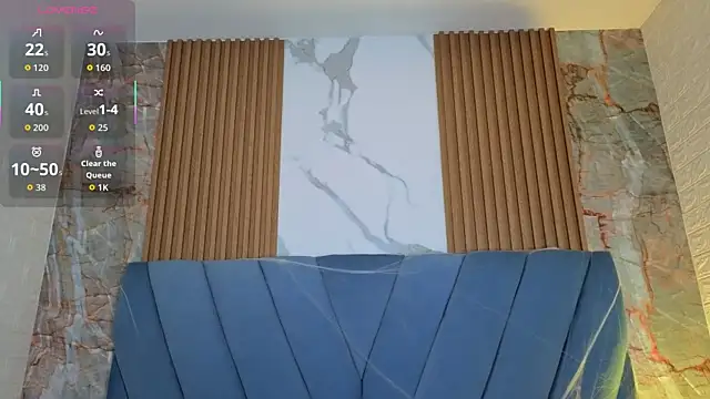 nathalia koch  online show from 10/24/25, 07:21