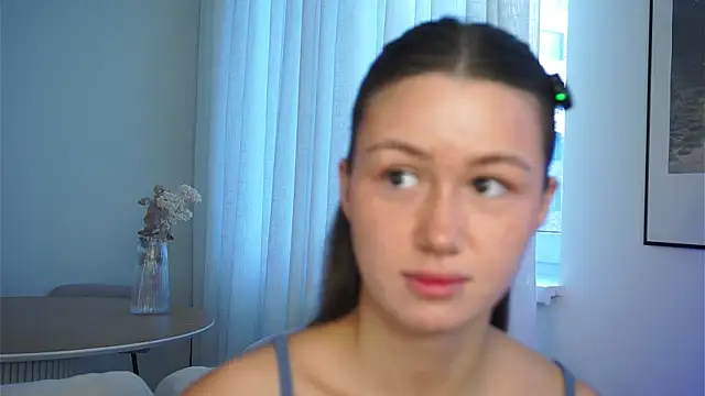 Snapshot of vvillywonka chatting on 07/15/26, 01:55 vvillywonka online show from 07/15/26, 01:55