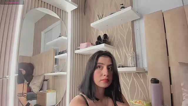 Snapshot of Melani_Rosse chatting on 10/26/25, 05:02 Melani Rosse online show from 10/26/25, 05:02