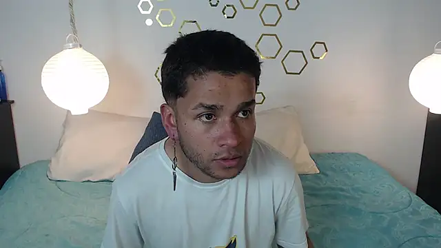 Snapshot of Provincute chatting on 09/27/25, 02:16 Provincute online show from 09/27/25, 02:16