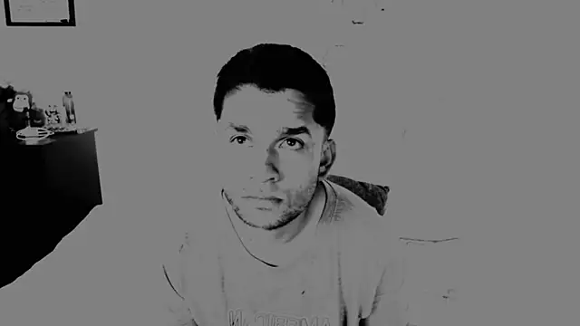 Snapshot of Provincute chatting on 09/28/25, 01:44 Provincute online show from 09/28/25, 01:44