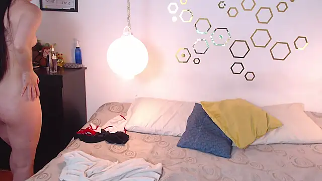 Snapshot of Provincute chatting on 10/03/25, 02:08 Provincute online show from 10/03/25, 02:08