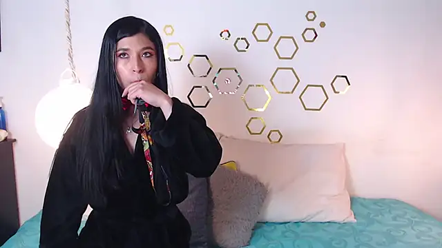 Snapshot of Provincute chatting on 11/25/25, 04:01 Provincute online show from 11/25/25, 04:01