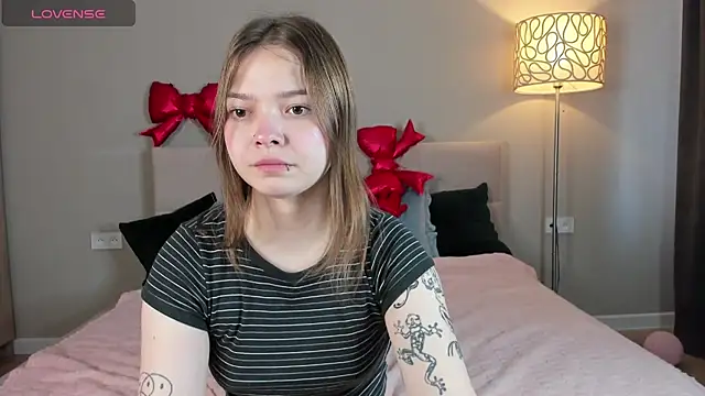 patriciapink online show from 03/25/26, 07:47