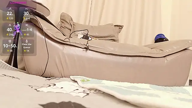 fox-yiyi online show from 04/11/26, 08:07