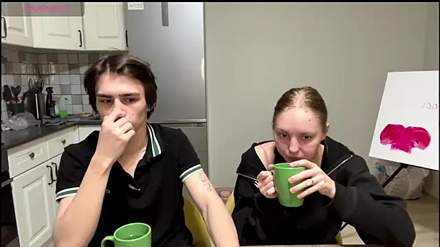 flowerscouple online show from 03/06/26, 10:06