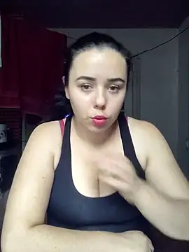 Snapshot of CutieMarine chatting on 10/10/25, 10:03 CutieMarine online show from 10/10/25, 10:03