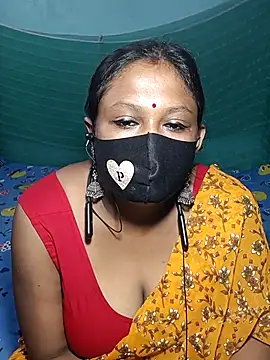 Snapshot of Hotty-rosni chatting on 09/19/25, 10:54 Hotty-rosni online show from 09/19/25, 10:54