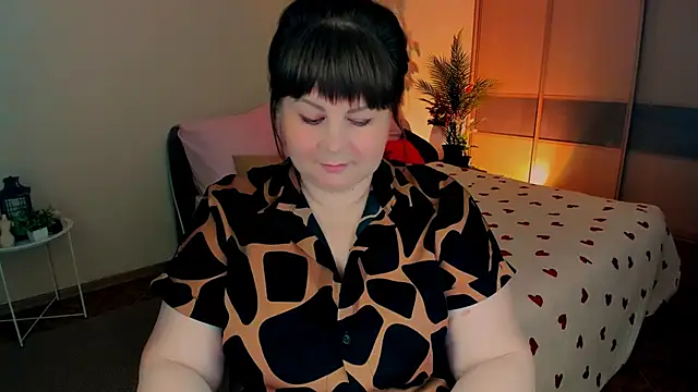 Snapshot of CrystaalStaar chatting on 06/16/26, 03:42 CrystaalStaar online show from 06/16/26, 03:42