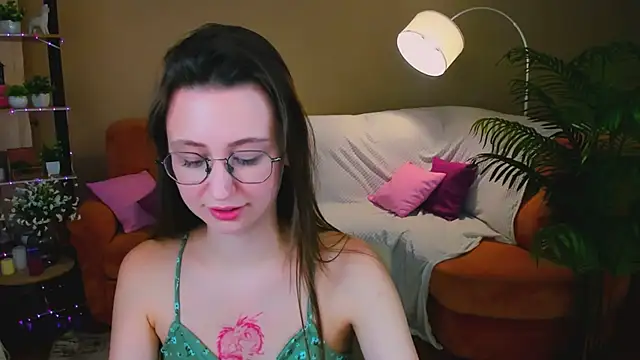 YourLovellyStory online show from 01/13/26, 09:58