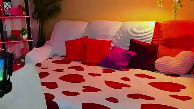 YourLovellyStory online show from 04/17/26, 12:30