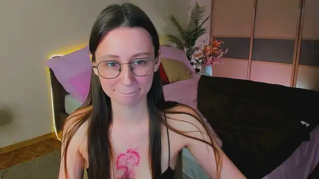 YourLovellyStory online show from 04/19/26, 11:42