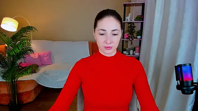Snapshot of SensitiveSooul chatting on 10/15/25, 04:34 SensitiveSooul online show from 10/15/25, 04:34