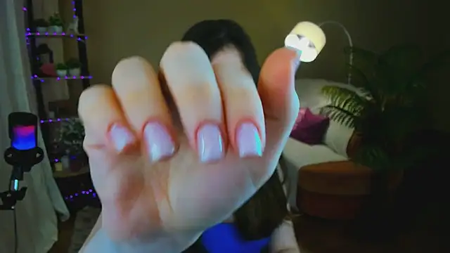 AlluringLookk online show from 01/14/26, 04:34