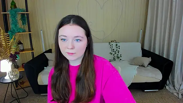 AlluringLookk online show from 02/06/26, 04:21