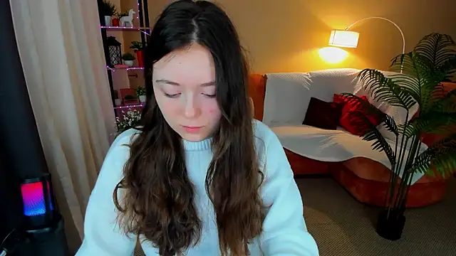 AlluringLookk online show from 03/14/26, 04:18