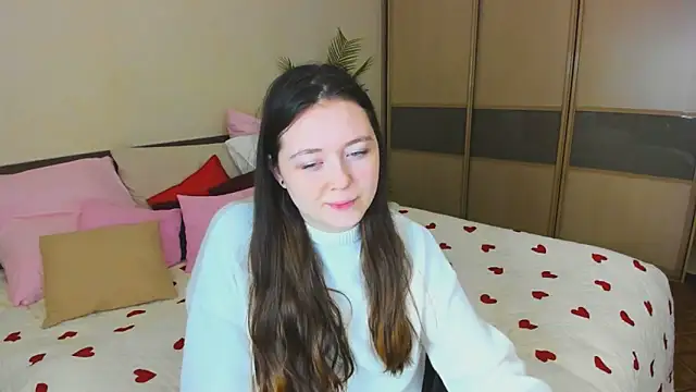 AlluringLookk online show from 03/20/26, 12:43