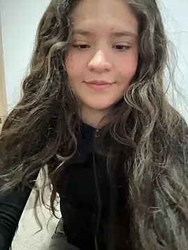 Emilyybennet  online show from 04/23/26, 10:56