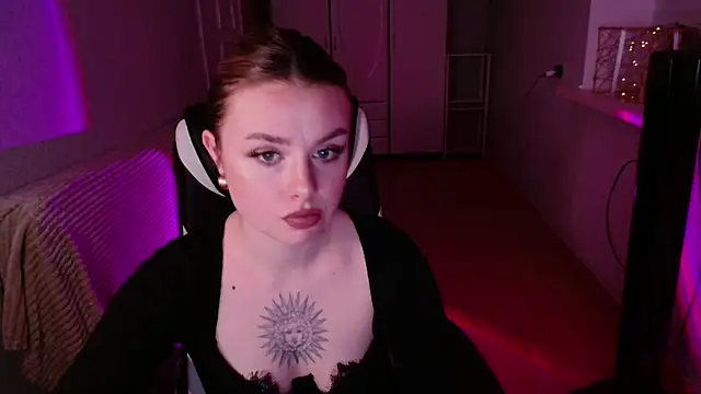 AngelicaHollywood online show from 02/25/26, 09:46