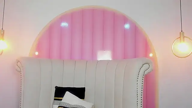 Emilia Bons online show from 01/08/26, 01:19