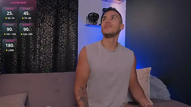 MarkSantozz online show from 10/24/25, 06:48