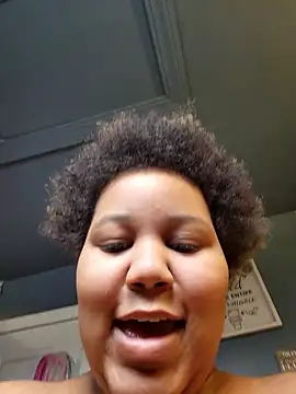 chocolate bella online show from 01/09/26, 03:48