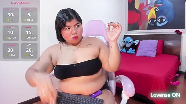 Lia Arellano online show from 10/06/25, 07:11