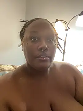 Cocomamii1 online show from 01/16/26, 02:04