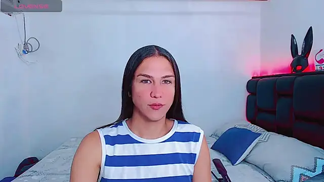 Snapshot of Azley_sweet chatting on 05/07/26, 01:38 Azley sweet online show from 05/07/26, 01:38