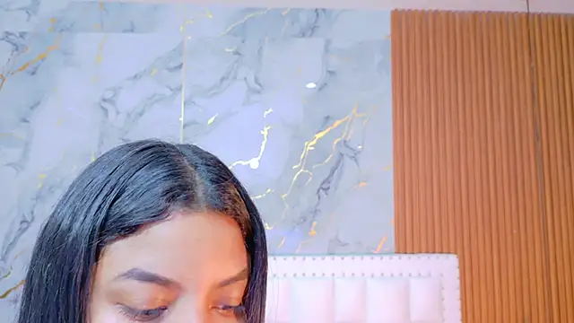 curvybrunnett online show from 11/09/25, 11:41