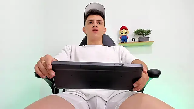 Mikecooper online show from 10/12/25, 11:59