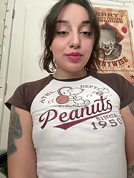 CharmingMaddie online show from 02/06/26, 04:32