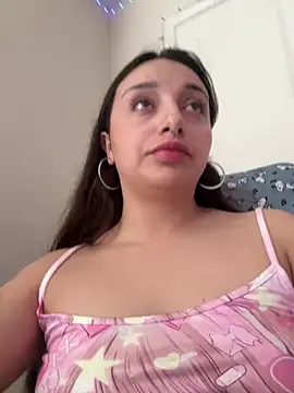 CharmingMaddie online show from 04/18/26, 05:17