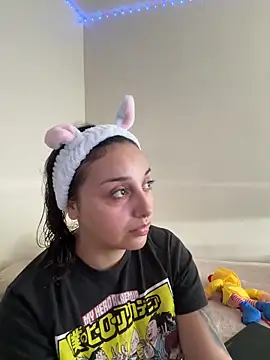 Snapshot of CharmingMaddie chatting on 05/06/26, 07:08 CharmingMaddie online show from 05/06/26, 07:08