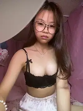 Snapshot of xiaoyu-777 chatting on 09/17/25, 04:41 xiaoyu-777 online show from 09/17/25, 04:41